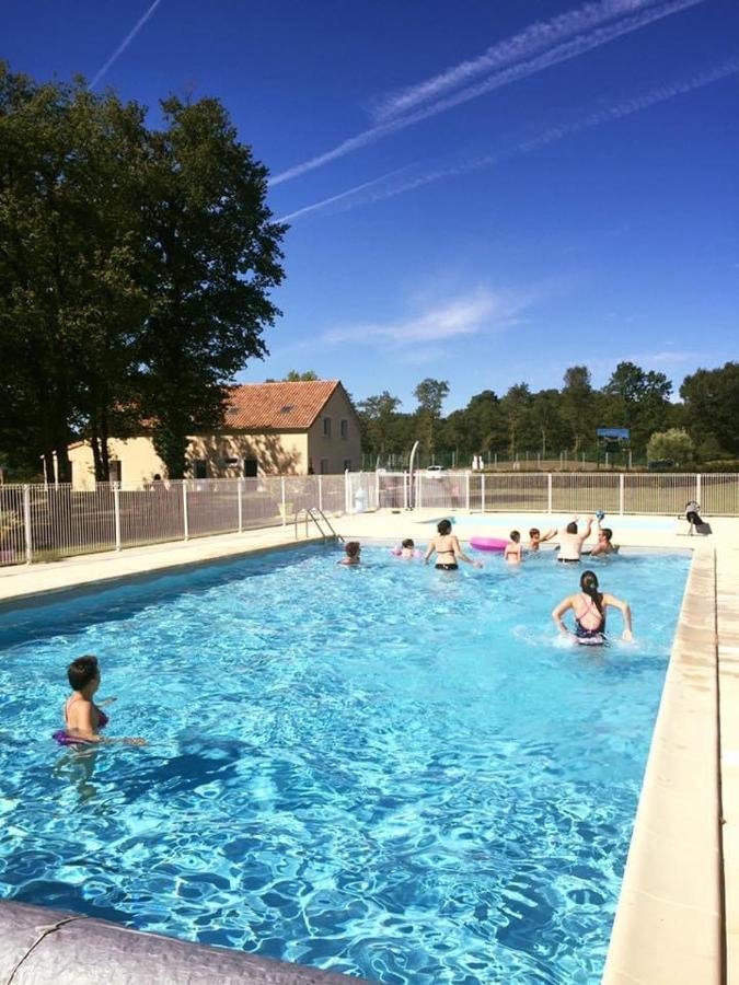 Camping Les Petites Minaudieres Hotel Saint-Sauveur  Kültér fotó